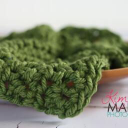 Chunky Green Newborn Baby Blanket Photo Prop - thumbnail 3
