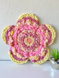 Pink Lemonade 19-Inch Flower-Shaped Woven Wall Hanging - thumbnail 1
