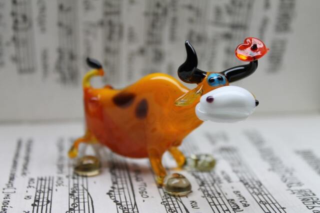 Handmade Glass With Cow Animals Glass, Art Blown Sculpture Made Of Blown Figurine
