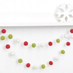 Wool Felt Ball Christmas Garland Red, Green, & White - thumbnail 3