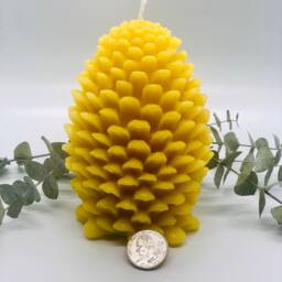 Large Pinecone Candle - thumbnail 3