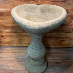 Stone Garden Love Heart Bird Bath Ornament Statue - thumbnail 2