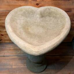 Stone Garden Love Heart Bird Bath Ornament Statue - thumbnail 3