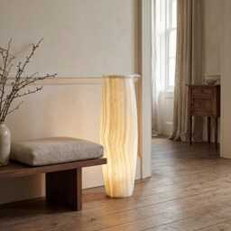 Large Egyptian Alabaster Floor Lamp - Hand-Carved Statement Piece - 71 ?? 19.5 cm - thumbnail 1