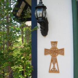 Celtic Trinity Knots & Serch Bythol Woven Cross - Large Wall Cross Sculpture Wood Carved Christian Wood Carved Wall Art - thumbnail 3