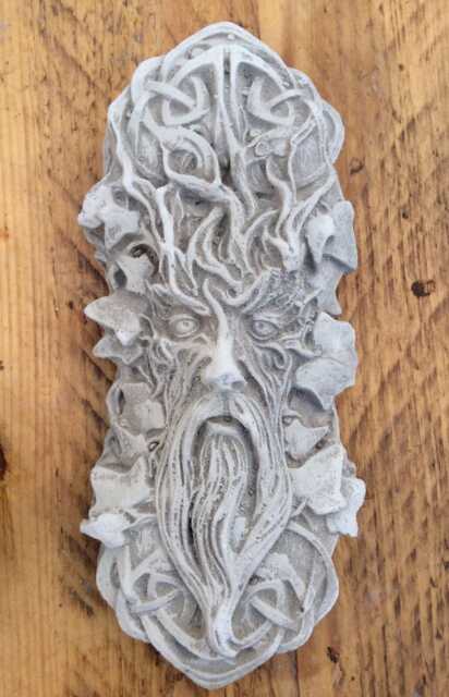 stone Garden Celtic Green Man Wall Plaque Ornament 3 Colours - image 1