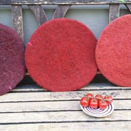 Handfelted Seat Cushion Abstract, Red - thumbnail 4