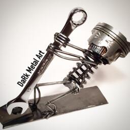 Handy Man Sculpture - thumbnail 1