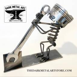 Handy Man Sculpture - thumbnail 2