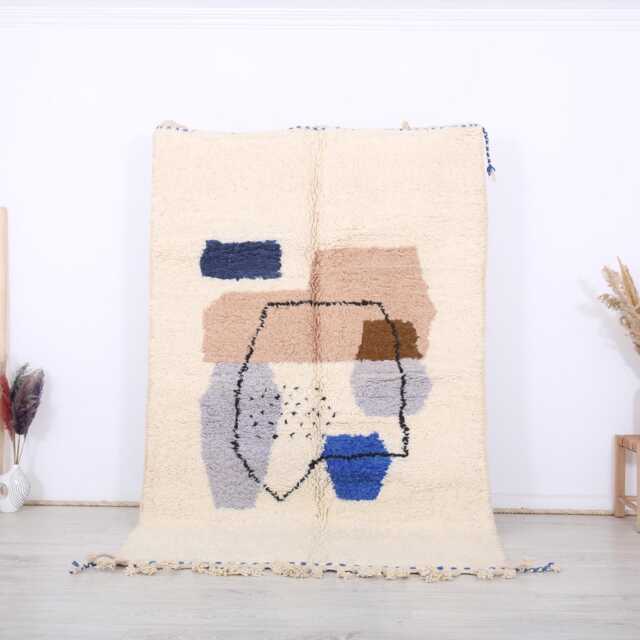 Moroccan Rug, Beniourain 5x8 Ft, Fabulous White & Blue Carpet - image 1