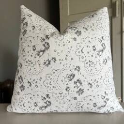 Cabbages & Roses New Penny Charcoal White Vintage Shabby Chic Cushion Pillow Cover - thumbnail 2