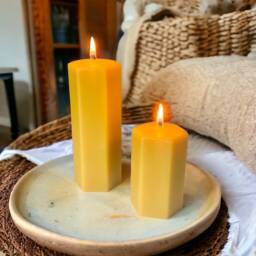 Handmade Beeswax Pillar Candle Natural Honey Scent, Hexagon Design - thumbnail 2