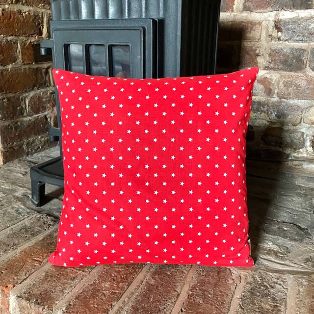 677. Handmade White Stars On Red 100% Cotton Cushion Cover.various Sizes - image 1