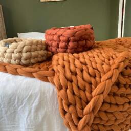 Chunky Knit Blanket - Xxl Merino Wool Plaid Giant Armknit Throw - thumbnail 3