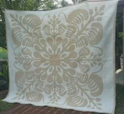 Bespoke Hawaiian Quilt, Homemade Bedspread, Queen-California King Size Prewashed Cotton Blankets, Handmade Gifts For Grandma - thumbnail 1