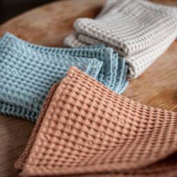 Waffle Linen Face Towel in Oatmeal. Linen-Cotton Blend Waffle Washcloth. Absorbent & High Quality - thumbnail 2