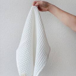 Waffle Linen Face Towel in Oatmeal. Linen-Cotton Blend Waffle Washcloth. Absorbent & High Quality - thumbnail 3