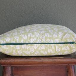 Green White Decorative Pillow Cover With Piping/Leaf Print Throw Patterned Pillow/Sofa Pillow/16x16, 18x18 Pillow - thumbnail 3