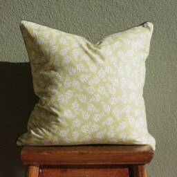 Green White Decorative Pillow Cover With Piping/Leaf Print Throw Patterned Pillow/Sofa Pillow/16x16, 18x18 Pillow - thumbnail 2