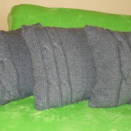 Knitted Acrylic Pillow Case - thumbnail 2
