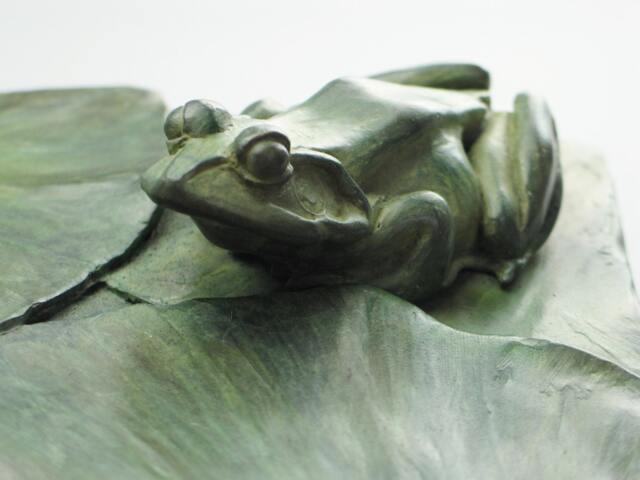 Your Pad Or Mine? Bronze Frogs & Water Lilies Sculpture With Vert De Gris Patina - image 1