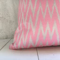 Silk Ikat Pillow Cover - 24x24, Handwoven Cushion, Modern Home Decor - thumbnail 3