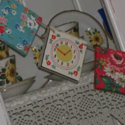 Handcrafted Wooden Bunting Made Using Cath Kidston Design Retro Shabby Chic Dresser Garland Vintage Gift Party Home Christmas Shelf Fab - thumbnail 2