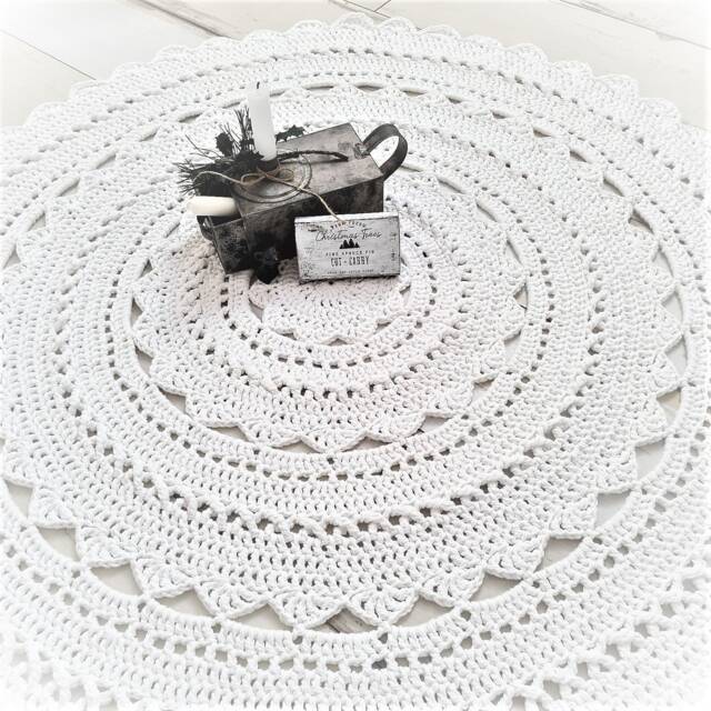 Carpet - Minoux 115 cm in White - image 1