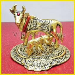 Kamdhenu Cow & Calf Statue , Gold Plated - thumbnail 3