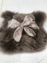 Gorgeous British Fuchsia Sheepskin Rug, Superior Soft Thick Pelt, Luxury Sheepskin, Hygge, Fur Rug, Bold Interior Decor - thumbnail 3