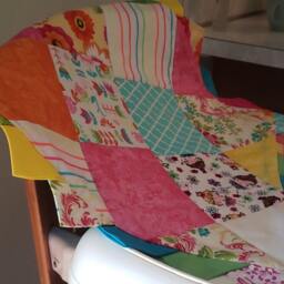 Baby Blanket, Scrappy Quilt - thumbnail 4