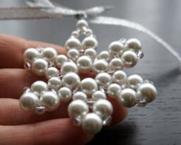 Modern Christmas Tree Ornament Large White Pearl Beaded Snowflake Crystal Star Folk Christmas Decor Holiday Decoration