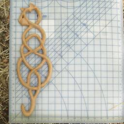 Celtic Cat Knot Wood Carving, Feline Animal Totem Wall Hanging - thumbnail 4