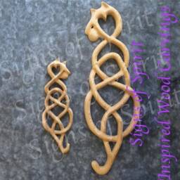 Celtic Cat Knot Wood Carving, Feline Animal Totem Wall Hanging - thumbnail 1