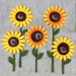 Felt Sunflower Button Activity Page Fine Motor Skills Quiet Book Insert - thumbnail 2
