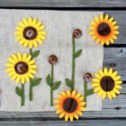 Felt Sunflower Button Activity Page Fine Motor Skills Quiet Book Insert - thumbnail 1