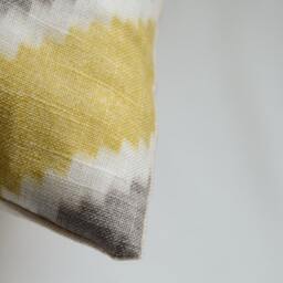 Yellow & Grey Chevron Pillow Cover - Modern Flamestitch Design - thumbnail 2