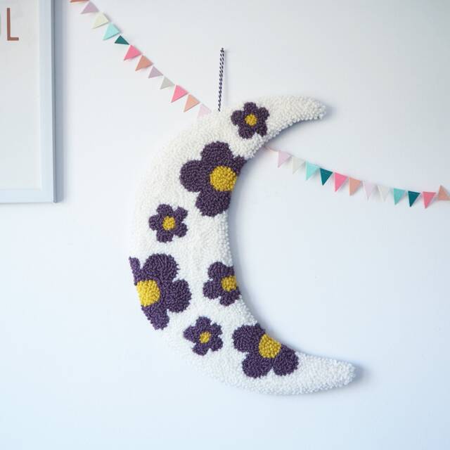 Moon & Daisy Flower Wall Hanging - image 1