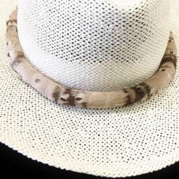 Handmade Goose Feather Lei Kamoe Accented With Erkel Francolin Unique Hawaiian Style Lei Hulu - thumbnail 3