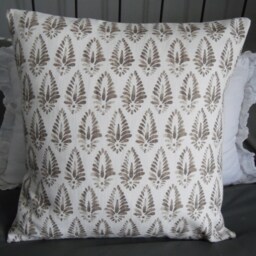 3 Color Options.farmhouse.pillow Cover.taupe.beige.ivory.cream Natural.leaf.agave. Pillowcover.slipcovers.toss Pillow.throw Pillow - thumbnail 4