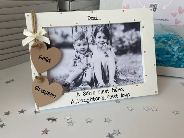 Handcrafted Personalised Daddy Son Daughter Photo Picture Frame Keepsake Birthday Gift Fathers Day Any Wording 6x4 - image 1