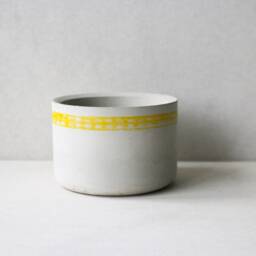 Concrete Planter With Yellow Strip - Round Minimalistic Concrete Succulent Pot Pot- Handcrafted Planter - thumbnail 3