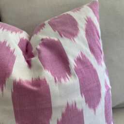 Silk Waterwave Taffeta Ikat Pink Cushion Cover 45 X 45cm - thumbnail 2