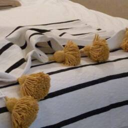 Moroccan Cotton Blankets Handwoven Comfort, Cozy Home Decor, Luxury Bedding - thumbnail 2