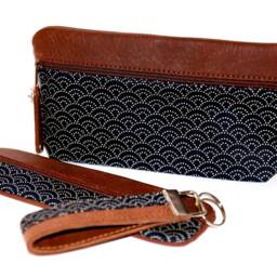 Large Wave Pencil Case Waxed Italian Leather With Base Holds 20 Pens Handmade Gift Seigaiha Unique Item - thumbnail 2