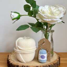Knitting Gift Set, Handmade Wool Ball Candle & One Yarn Keychain - For Knitter Lover Yarn - thumbnail 2