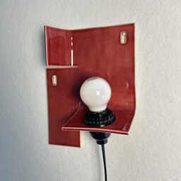 Modern Burgundy Wall Sconce, Minimalist Ceramic Accent Light, Plug-In Interior Design - thumbnail 3