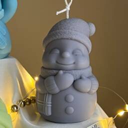 Hand Poured Soy Snowman Candle Christmas Festive Decor - thumbnail 3