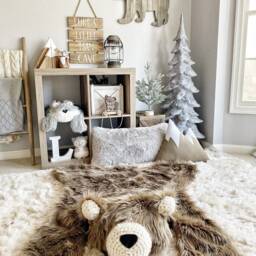 Cappuccino Bear Rug in Faux Fur For Woodland Nursery - thumbnail 2