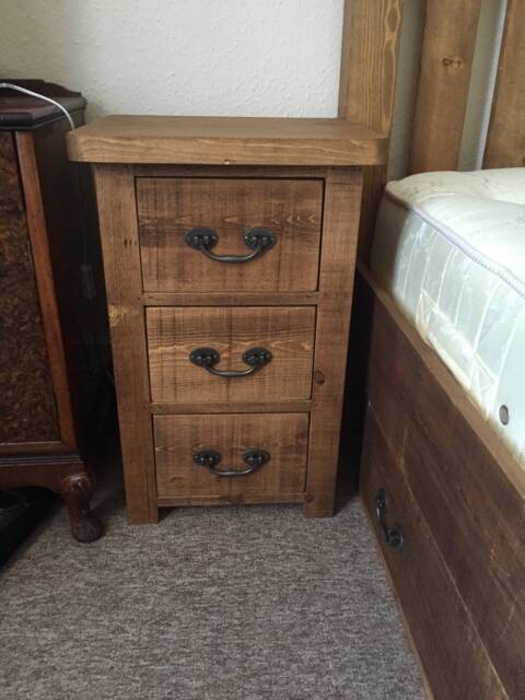 Rustic Solid Pine 3 Drawer Bedside Cabinet - image 1
